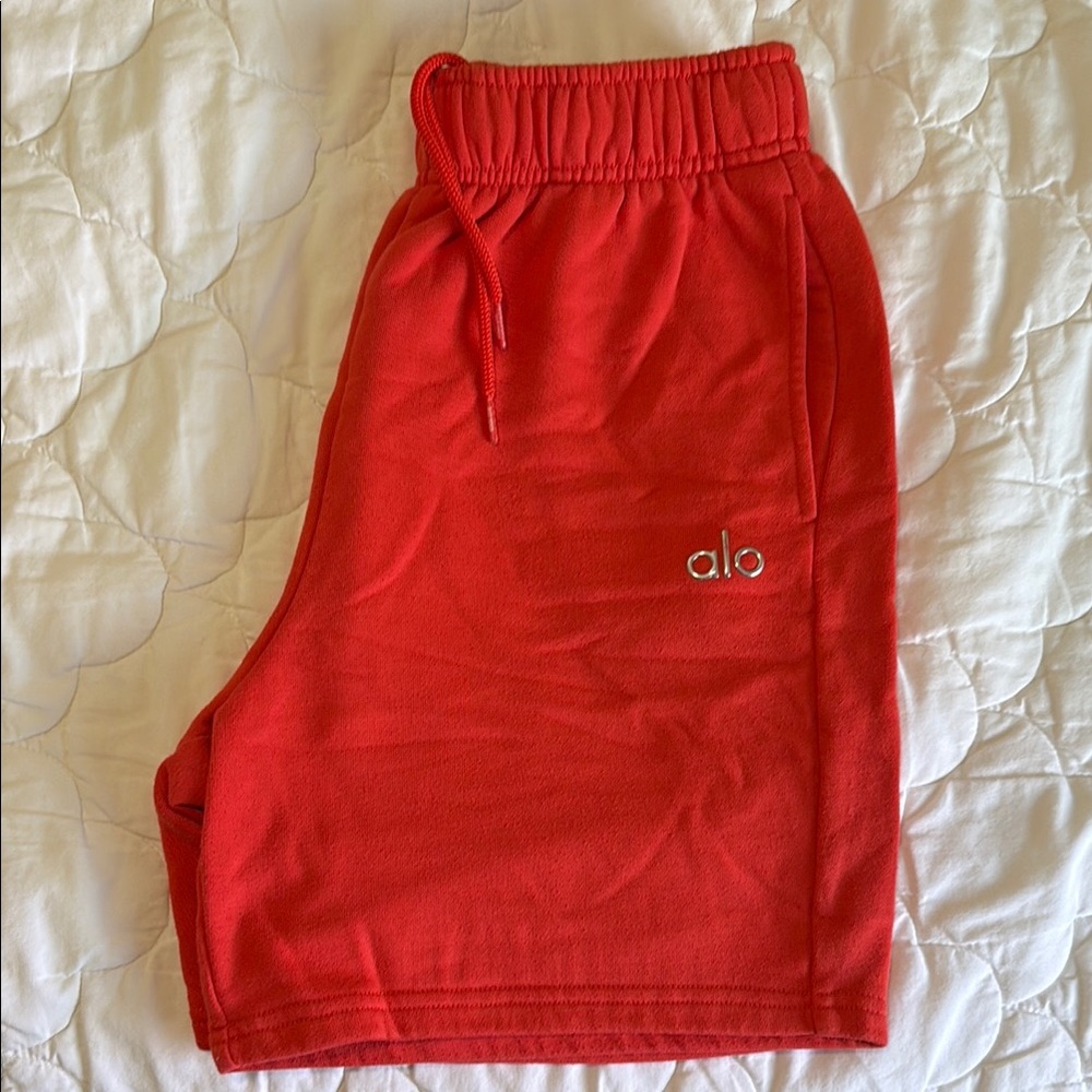 ALO yoga Accolade Red Athletic Shorts with Elastic Waistband